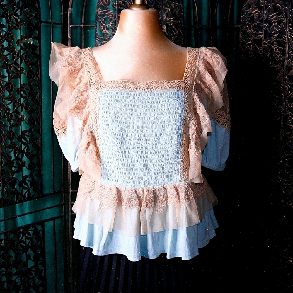 Anthropologie Ruffled Lace Mesh Layered Peplum Short Sleeve Top, Small, Lilac